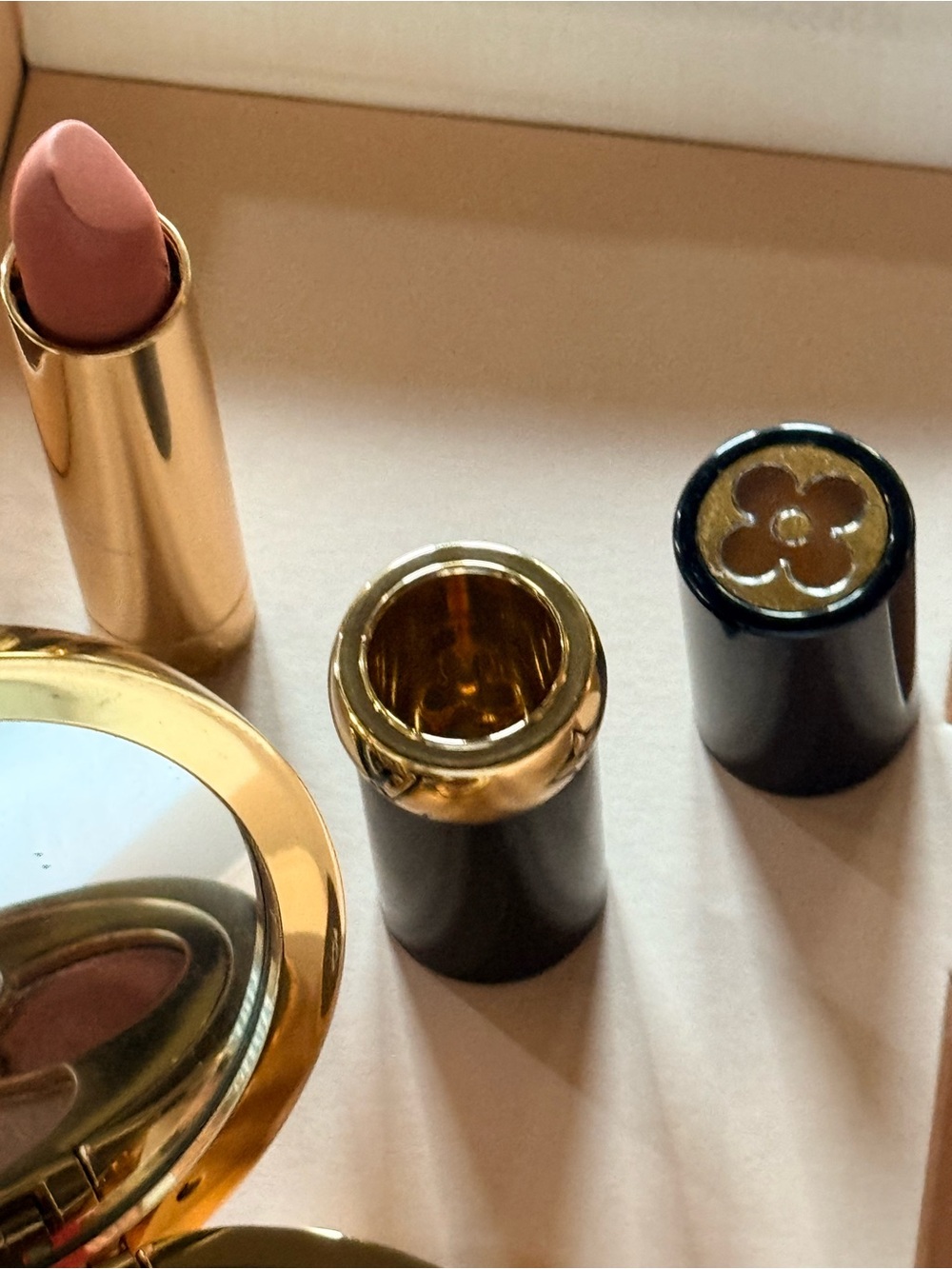 Louis Vuitton Makeup Duo Gift Set NWT. Box included. Never used. - Picture 5 of 16